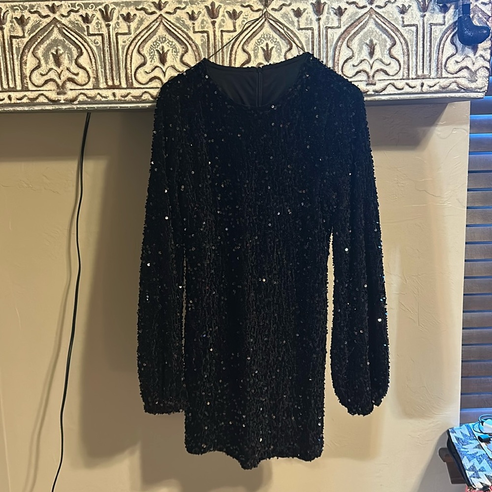 Black long sleeve Sequin Dress